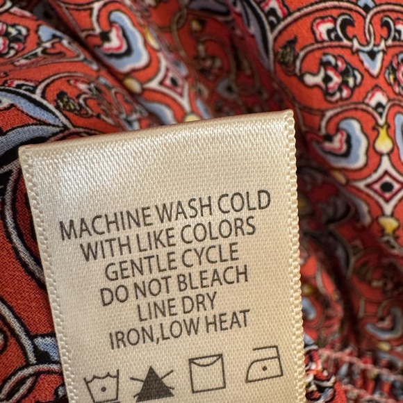 Women’s Floral blouse in coral color - Picture 5 of 5